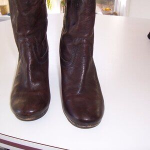 Frye Pull-On Ankle Bootie with 2 1/2" Heel Size 7M